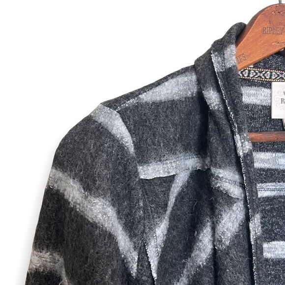 Knox Rose Open Front Lightweight Jacket - Picture 4 of 7